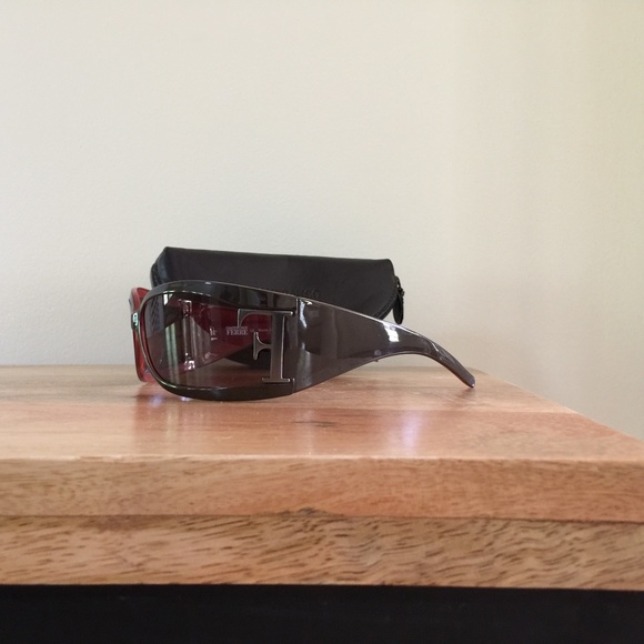Gianfranco Ferre sunglasses GF66803 NWOT main image 5